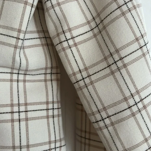 Tommy Hilfiger blazer natural colored plaid blazer size 10 no tags, but new - Picture 6 of 6